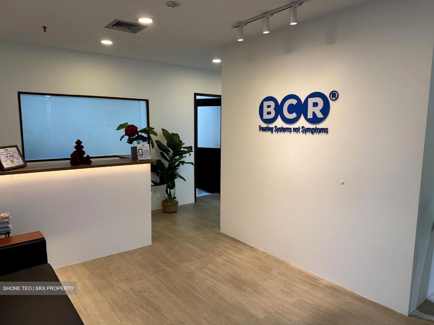 North Bridge Centre (D7), Office #518865281